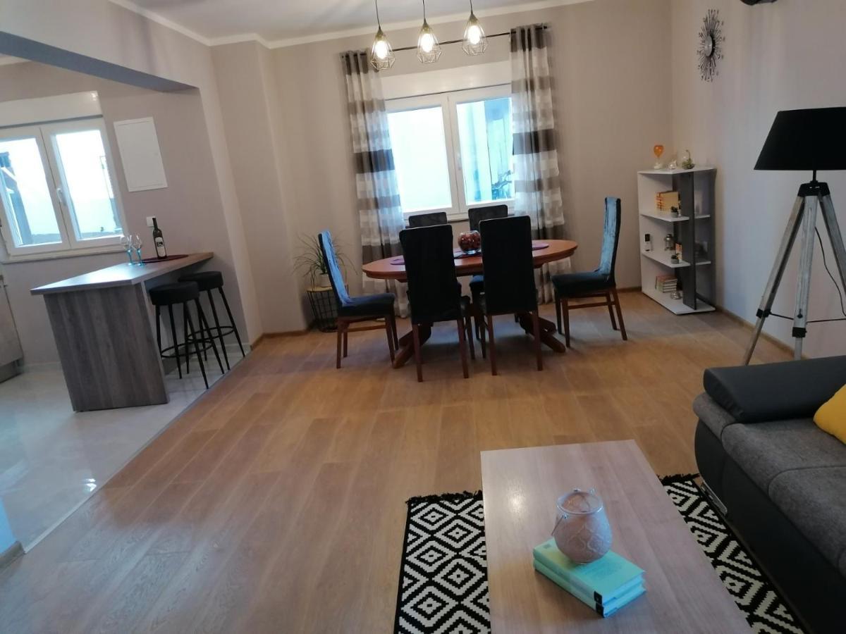 Apartman Nina Kali Luaran gambar