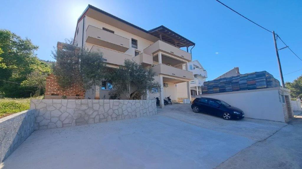 Apartman Nina Kali Luaran gambar