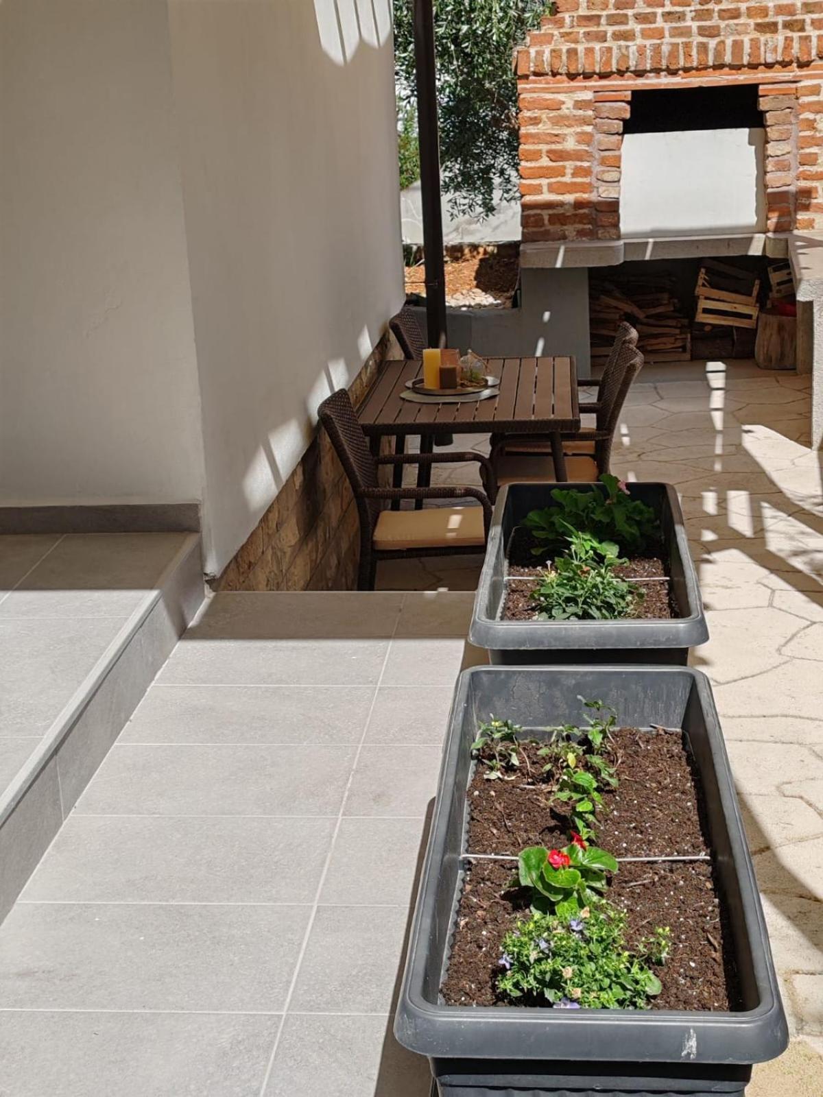 Apartman Nina Kali Luaran gambar